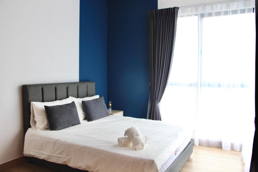 Bell Suites Deluxe Studio @ 2-4 Pax Sepang Moka