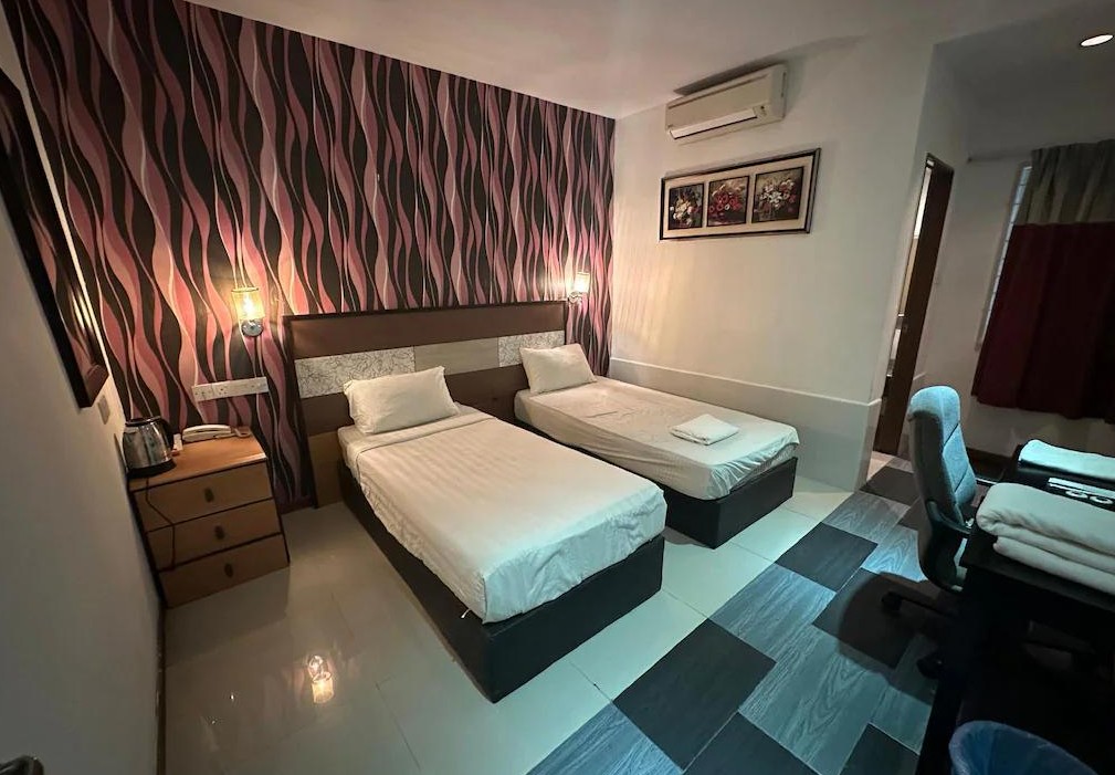 Midtown Villa Hotel