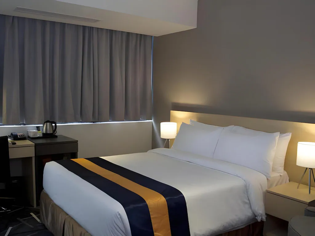 Pacific Express Hotel Central Market