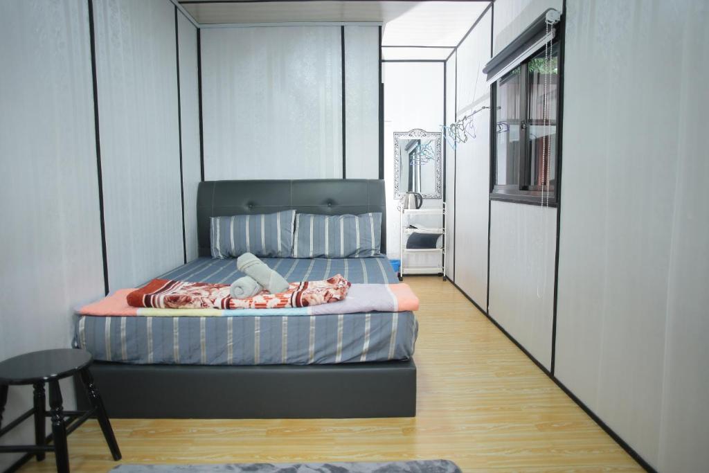Padang Besar Red Cabin Homestay