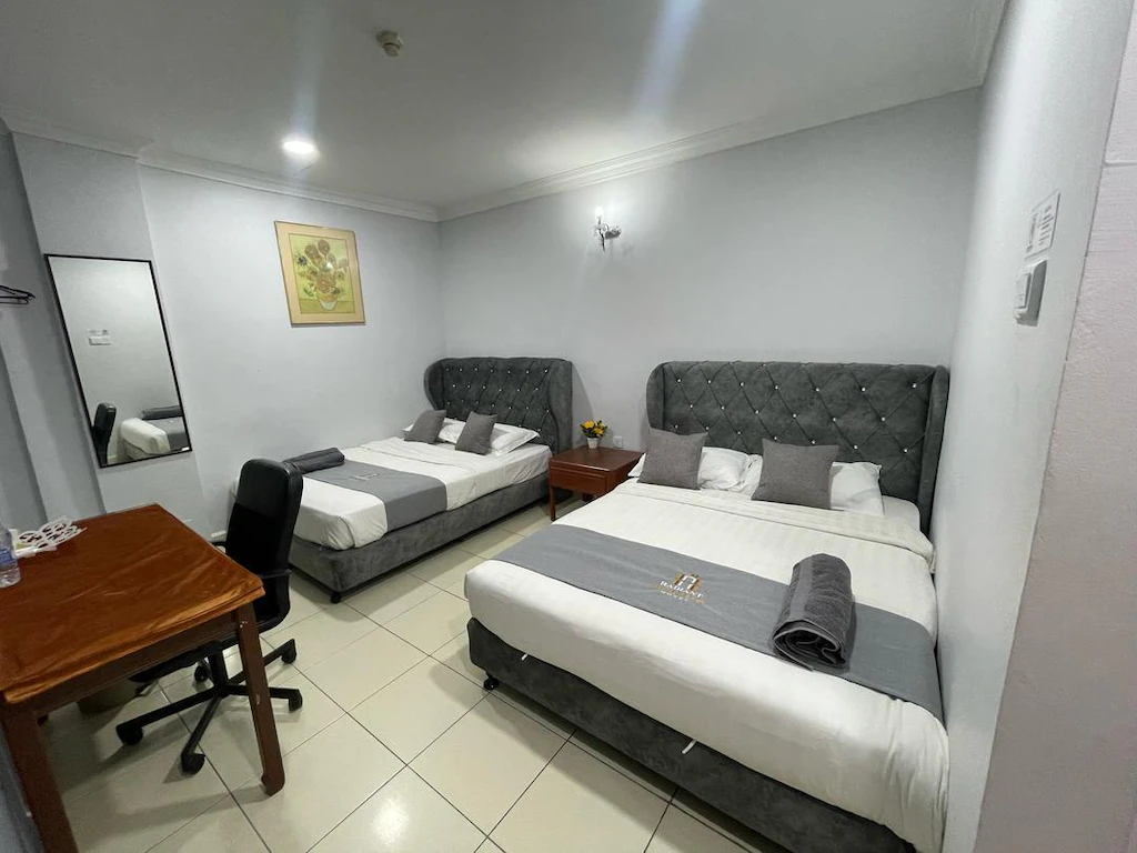 Radiant Heights Hotel by KK Inn