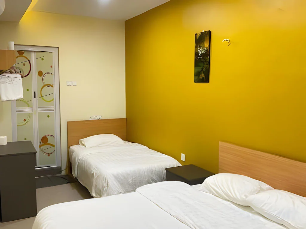 Sunshine Hotel
