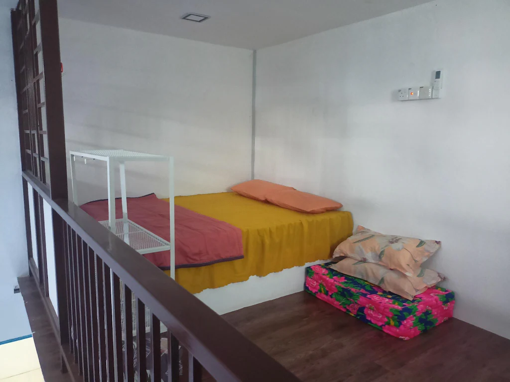 Laman Sufi Aidura - Tiny House with Swimming Pool