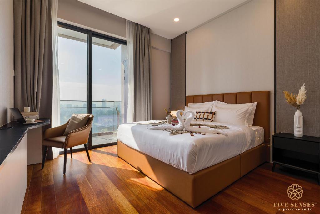 The Manor Residences KLCC by Five Senses