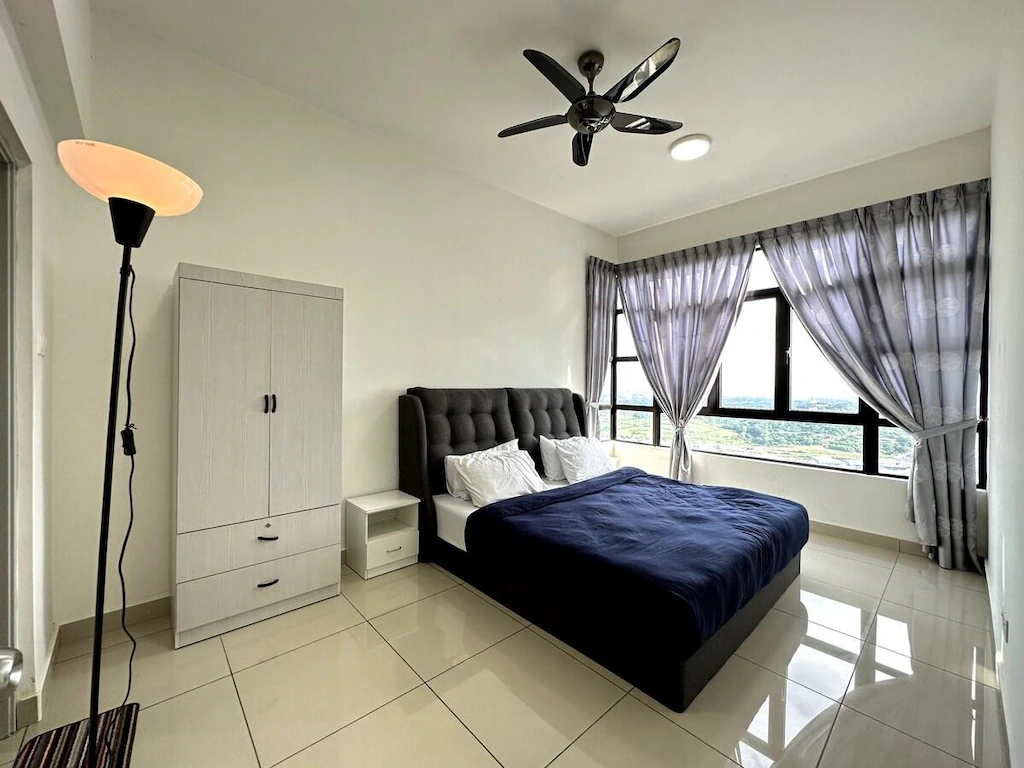 Three Bedroom for Family with Private Lift @Kempas
