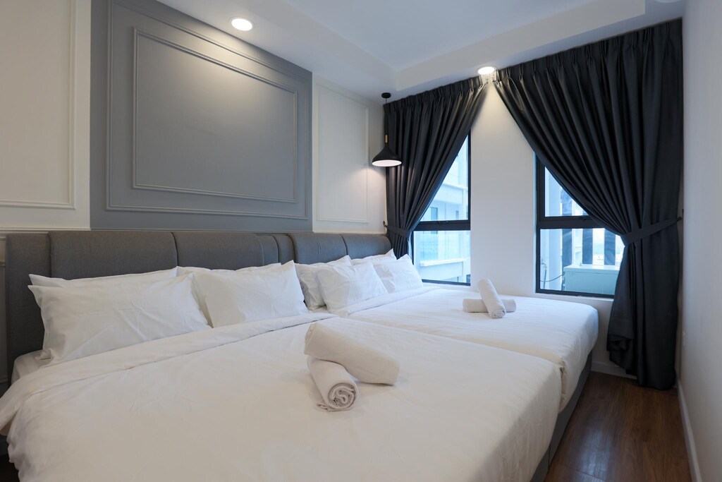 Comfortable and Sweet Home 5 pax Glenmarie