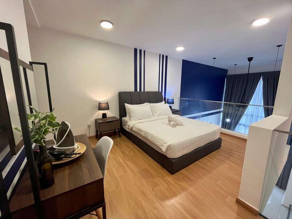 EkoCheras Grand Suite: Elegant Interiors by Moka