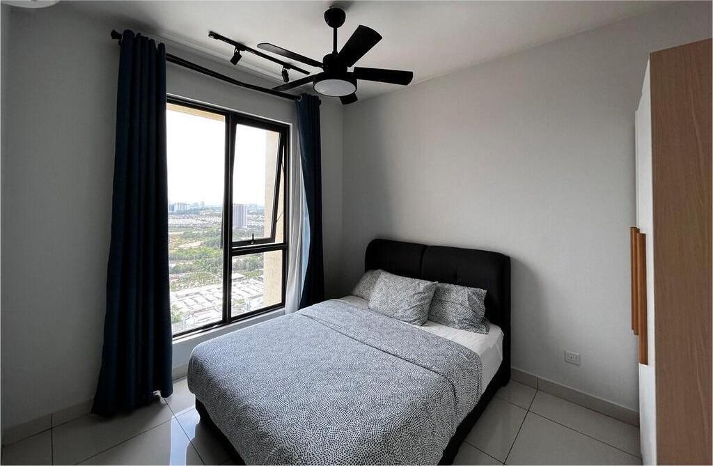 SFERA ATMOSPHERE MAEPS Pool Sky Free Wifi Netflix