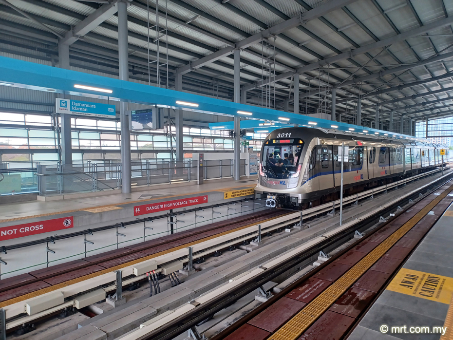 Damansara Idaman LRT Station