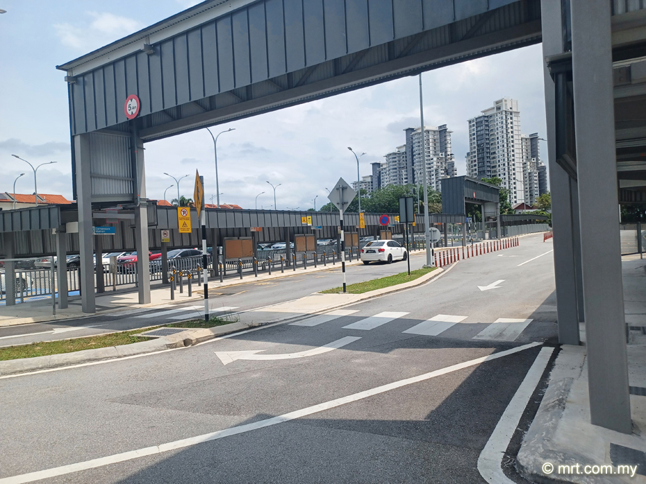 Damansara Idaman LRT Station