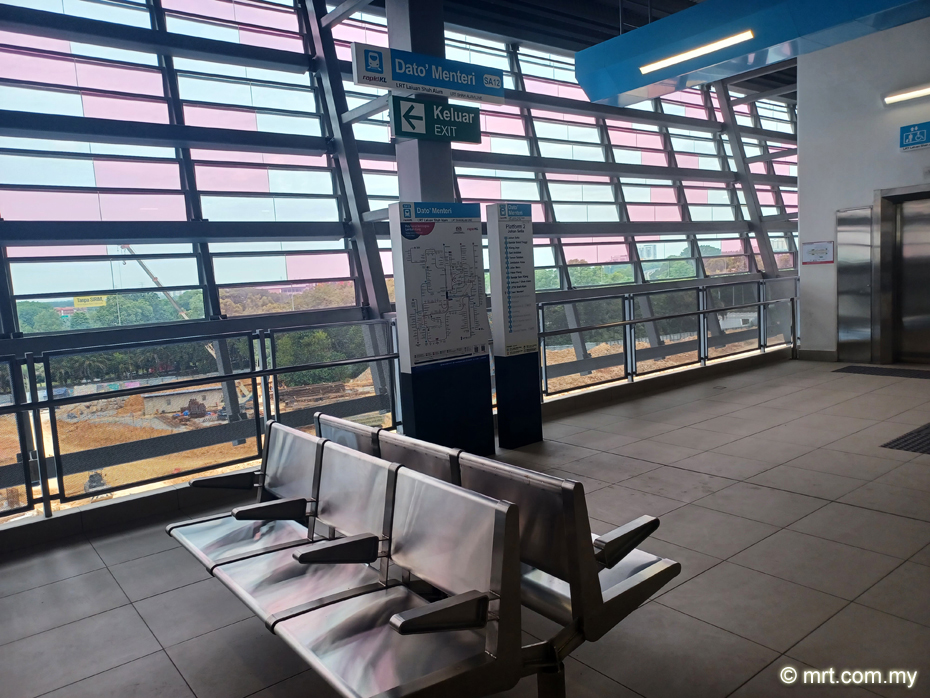 Dato' Menteri LRT Station