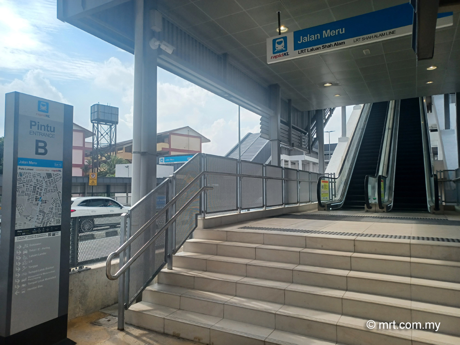 Jalan Meru LRT Station