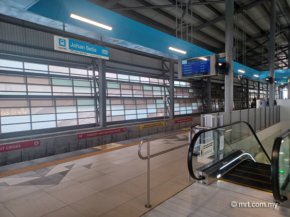 Johan Setia LRT Station