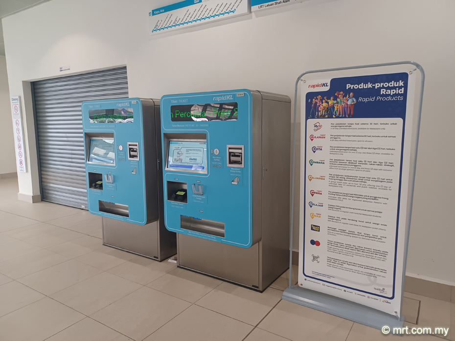 Kayu Ara LRT Station
