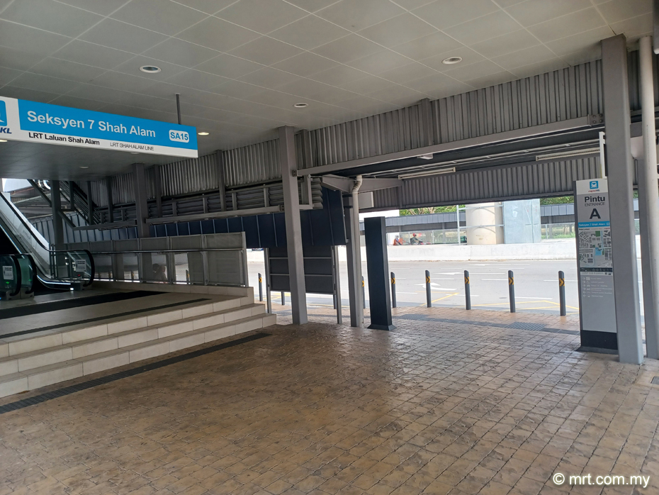 Seksyen 7 Shah Alam LRT Station